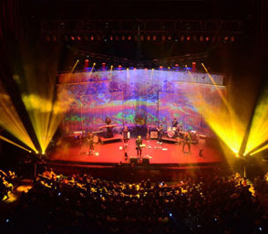 leon larregui gira voluma